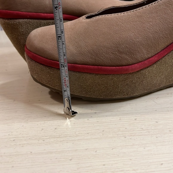 Fly London Suede Platform Wedge Heels Tan with Red Trim - Picture 8 of 11